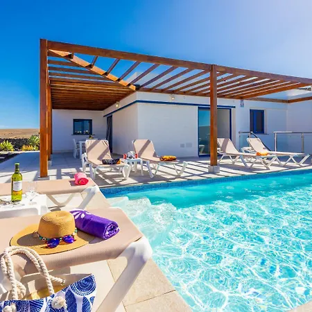 Beyond Villa Playa Blanca (Lanzarote)