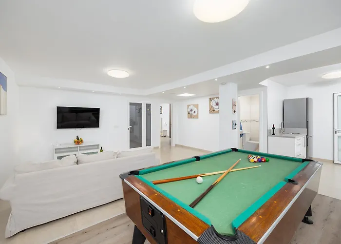 Beyond * Playa Blanca (Lanzarote)